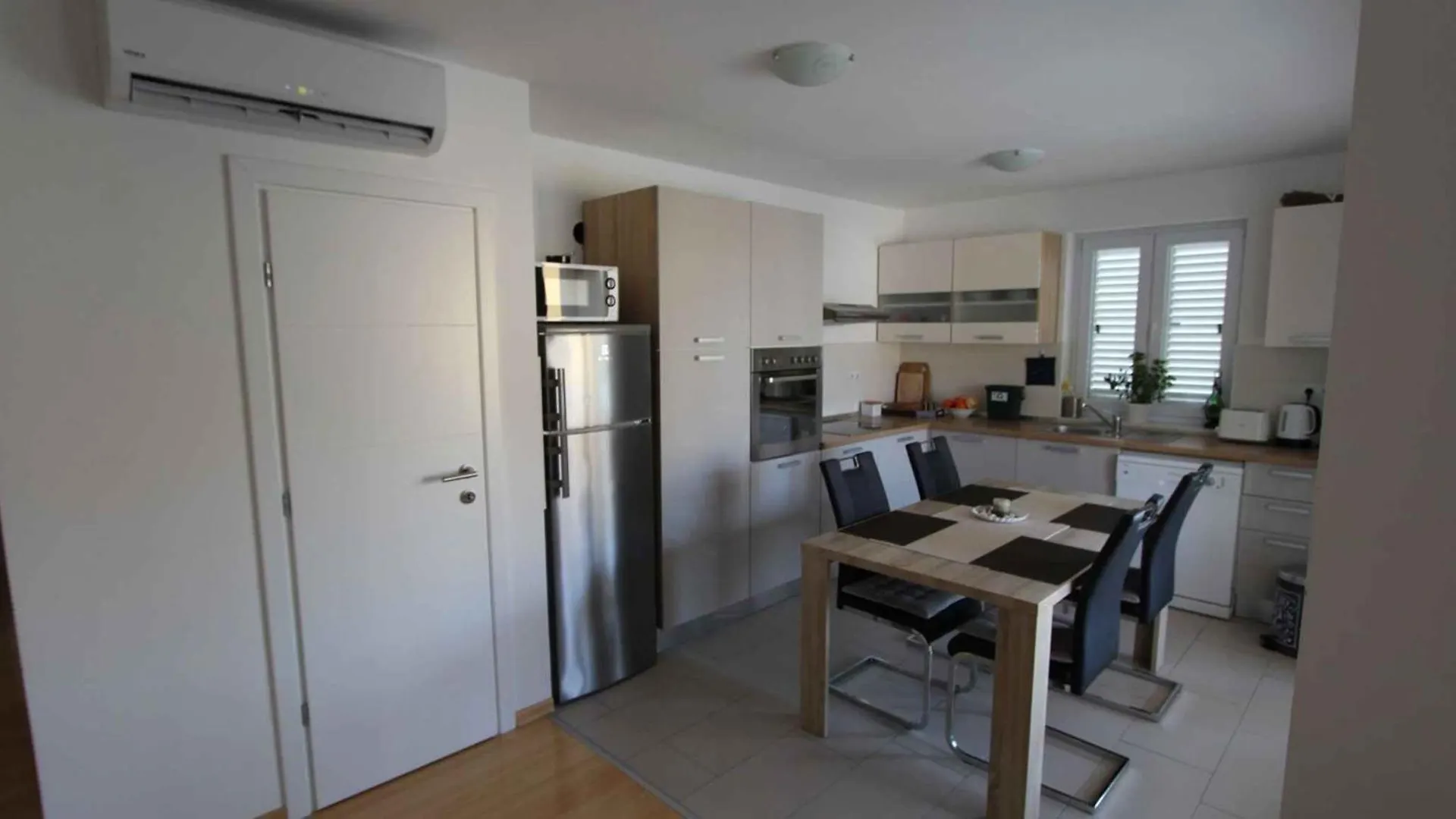 Apartment In Malinska/Insel Krk 34804