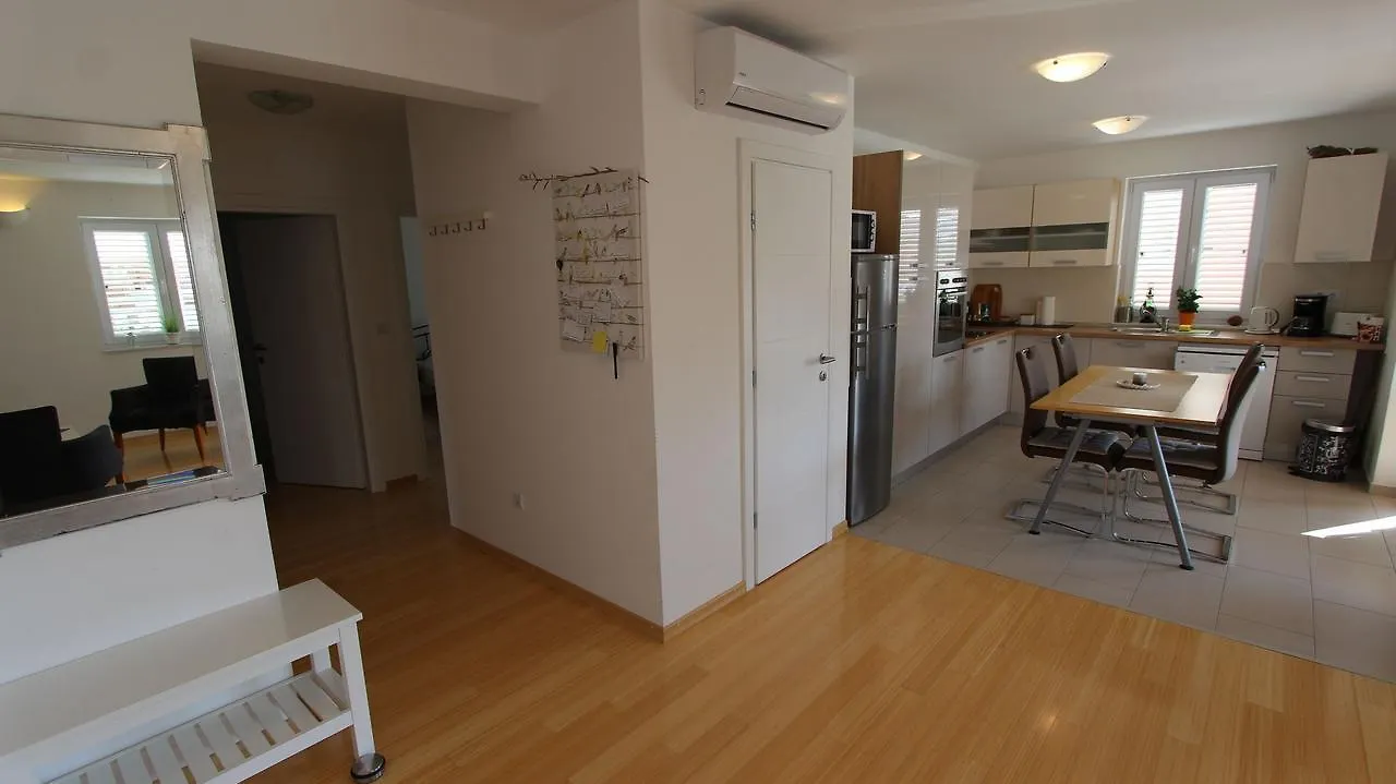 Apartment in Malinska/Insel Krk 34804 Kroatien